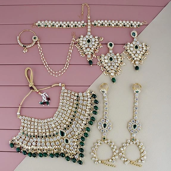 Vivaé – The Western Muse